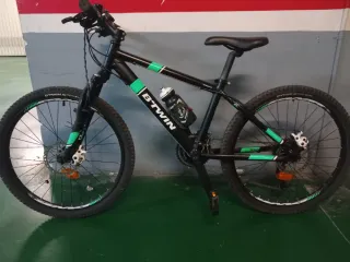 Bicicleta B'Twin Rockrider 700 24