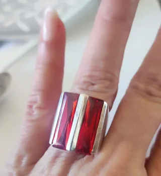 Anillos Plata Ley y Piedras Rojas