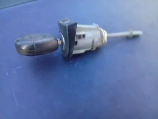 Bombín Cerradura Seat Ibiza/Córdoba 6L