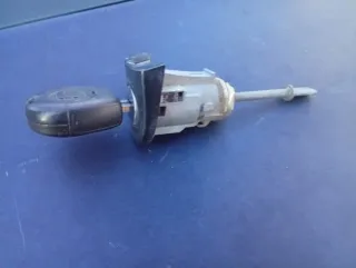 Bombín Cerradura Seat Ibiza/Córdoba 6L