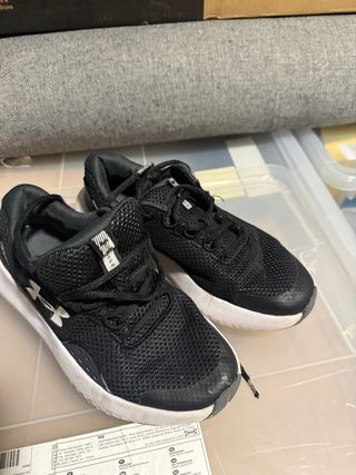 Zapatillas Asics niño talla 36