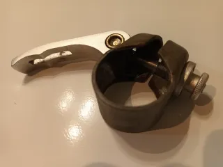 Abrazadera sillín vintage
