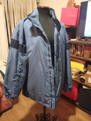 Chaquetón Boomerang Talla 52 con Gorro