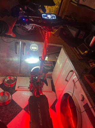 Patinete Eléctrico con Luces LED