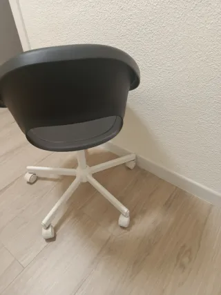 Silla de escritorio Loberget IKEA, incluye cojín