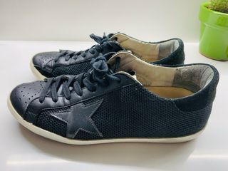 Golden Goose GGDB SSTAR Zapatillas Negras Doradas