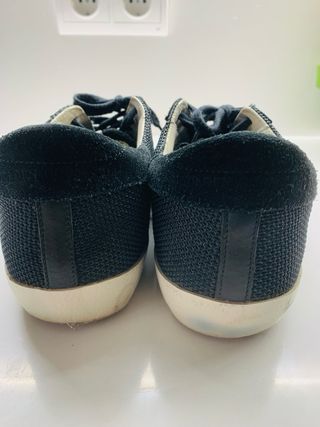 Golden Goose GGDB SSTAR Zapatillas Negras Doradas