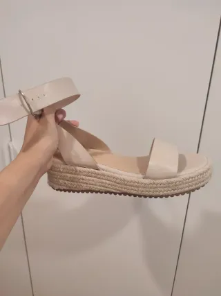Sandalias beige