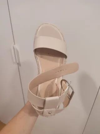 Sandalias beige