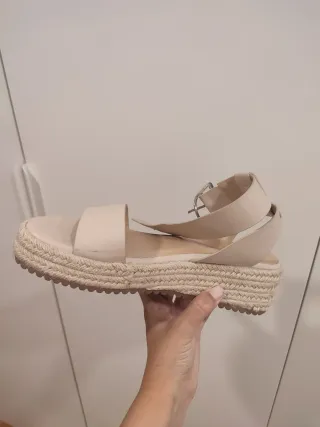Sandalias beige