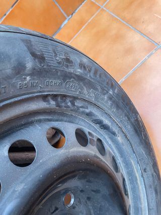 Llanta Michelin 185/65R15