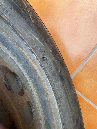 Llanta Michelin 185/65R15