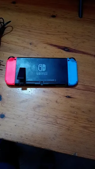 Nintendo Switch + complementos + Volante y Juegos