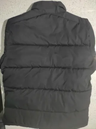 Abrigo negro acolchado Hollister