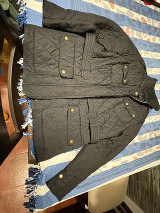 Chaqueta Barbour Negra Acolchada usada 2 veces