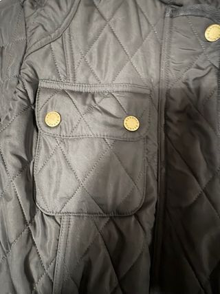 Chaqueta Barbour Negra Acolchada usada 2 veces