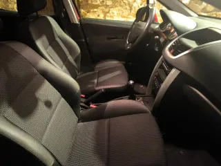 Peugeot 207 2012