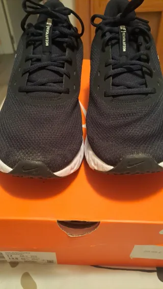 Zapatillas Nike Revolution Negras