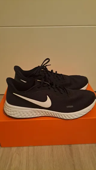 Zapatillas Nike Revolution Negras