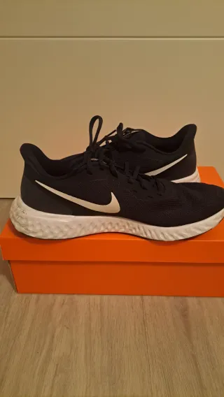 Zapatillas Nike Revolution Negras