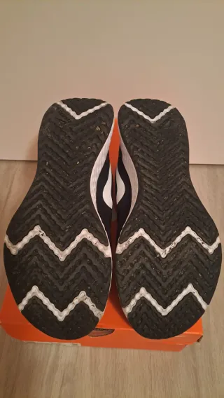 Zapatillas Nike Revolution Negras