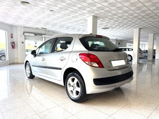 Peugeot 207 1.4HDI 70CV 5p 2010