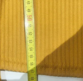 Camiseta SHEIN amarilla manga larga