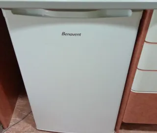 Congelador vertical blanco