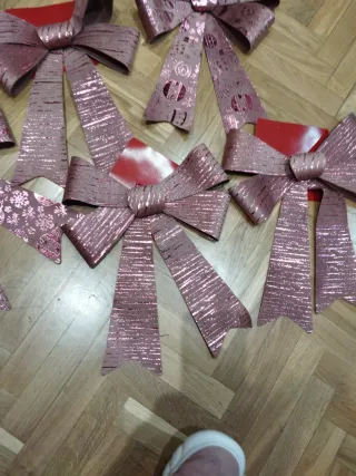 Adornos Navideños Rosas y Rojos