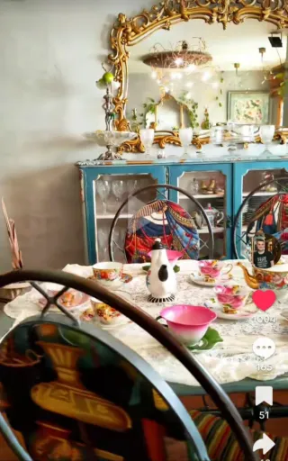 Mesa de comedor y sillas