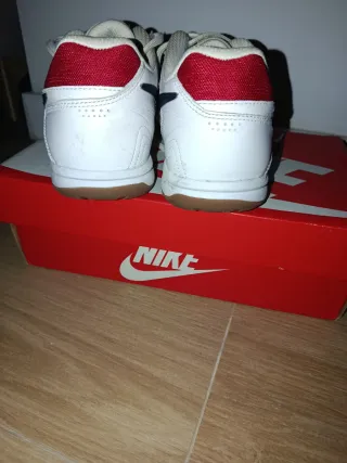 Zapatillas Nike Futbol Sala Blancas y Rojas