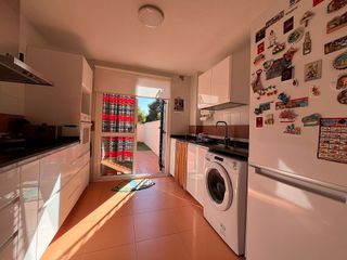 Casa adosada en venta en Palomares del Río