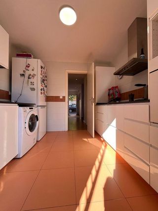 Casa adosada en venta en Palomares del Río