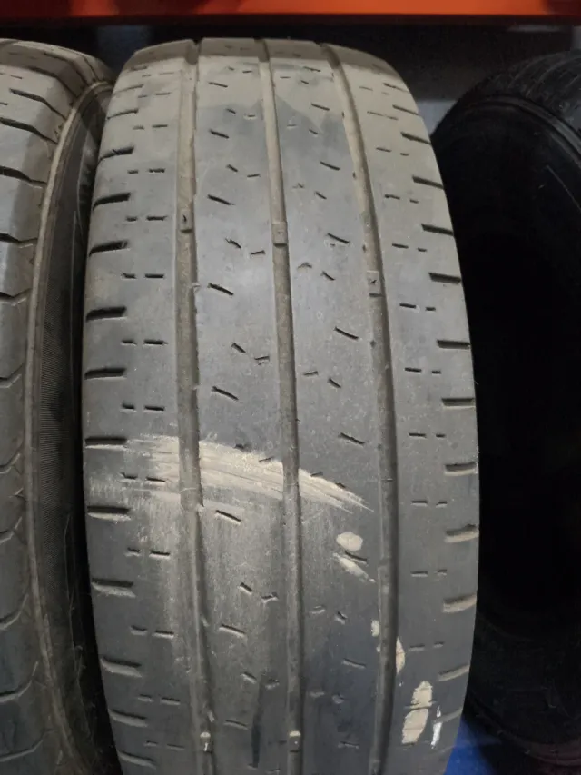 215/75R16C 116/114S Kumho Usadas