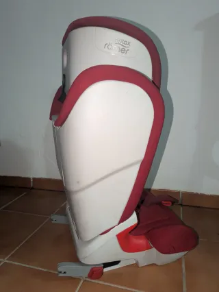 Silla coche Britax Römer roja