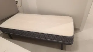 Colchón 90*200, somier, cabecero, sábanas, edredon