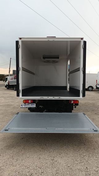 RENAULT MASTER 2021 ISOTERMO FRIO PLATAFORMA ELEVA