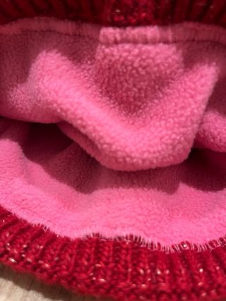 Gorro de lana con pompón (Ameé). 30% cashemere.