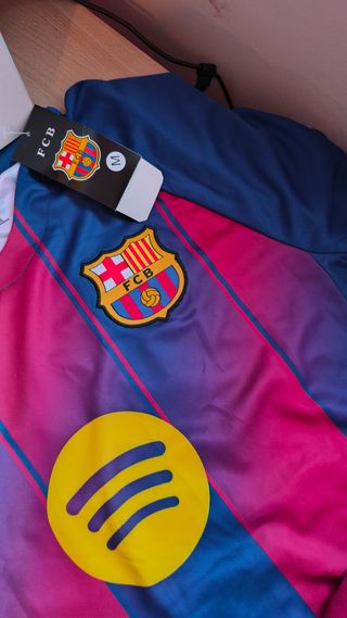 Conjunto Lamine Yamal FC Barcelona 2026 con caja