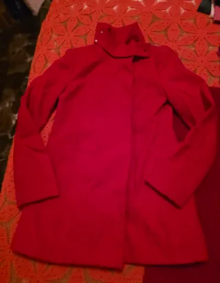 Abrigo Mango Rojo Talla XS/S