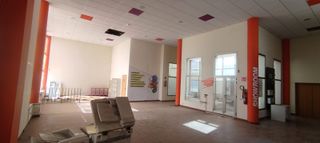 Local Comercial en Avenida Vinos, 1