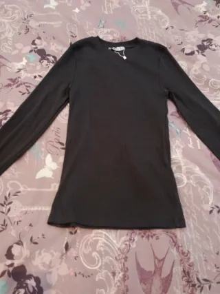 Camiseta gris oscuro manga larga Talla M