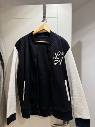 Sudadera Pull and Bear Negra y Blanca