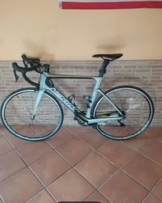 Bicicleta Mérida Reacto 5000 carbono