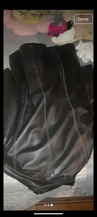 Falda vaquera rota mujer y chaquetas