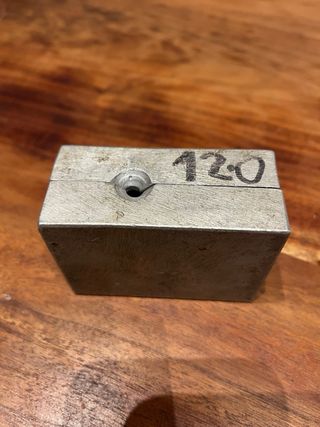 Molde plomos pesca 113-120g