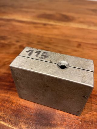 Molde plomos pesca 113-120g