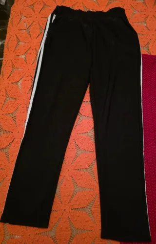 Pantalón pitillo forro pelo Talla M/L