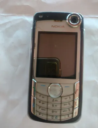 Teléfono Móvil Nokia Plata y Negro