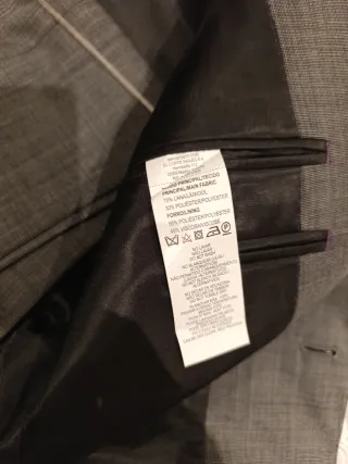 Traje de caballero gris de la marca el corte inglé